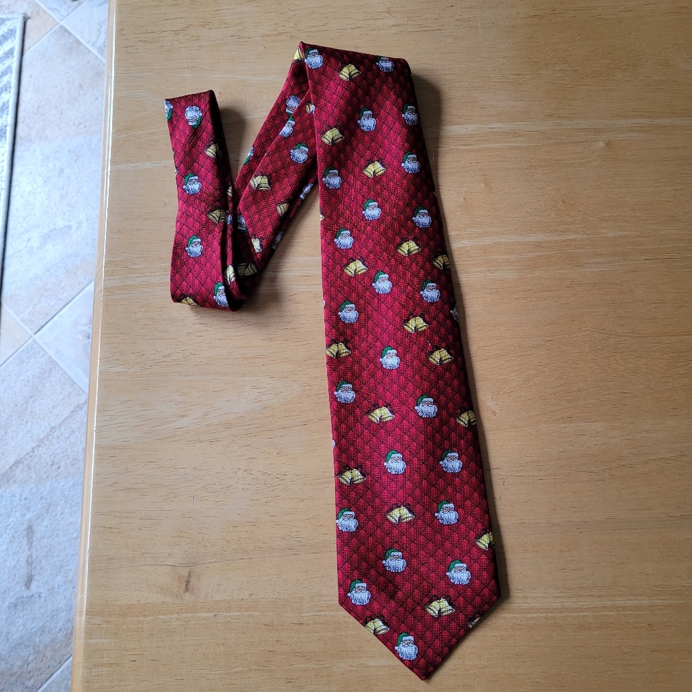 Santa Tie Red Silk Cape Cod Neckwear Vintage